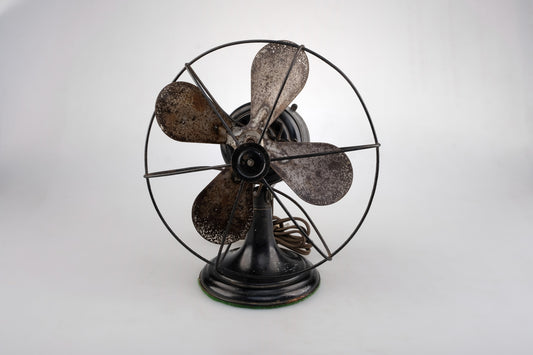 1930's to 1940's Westing House Electric desk fan