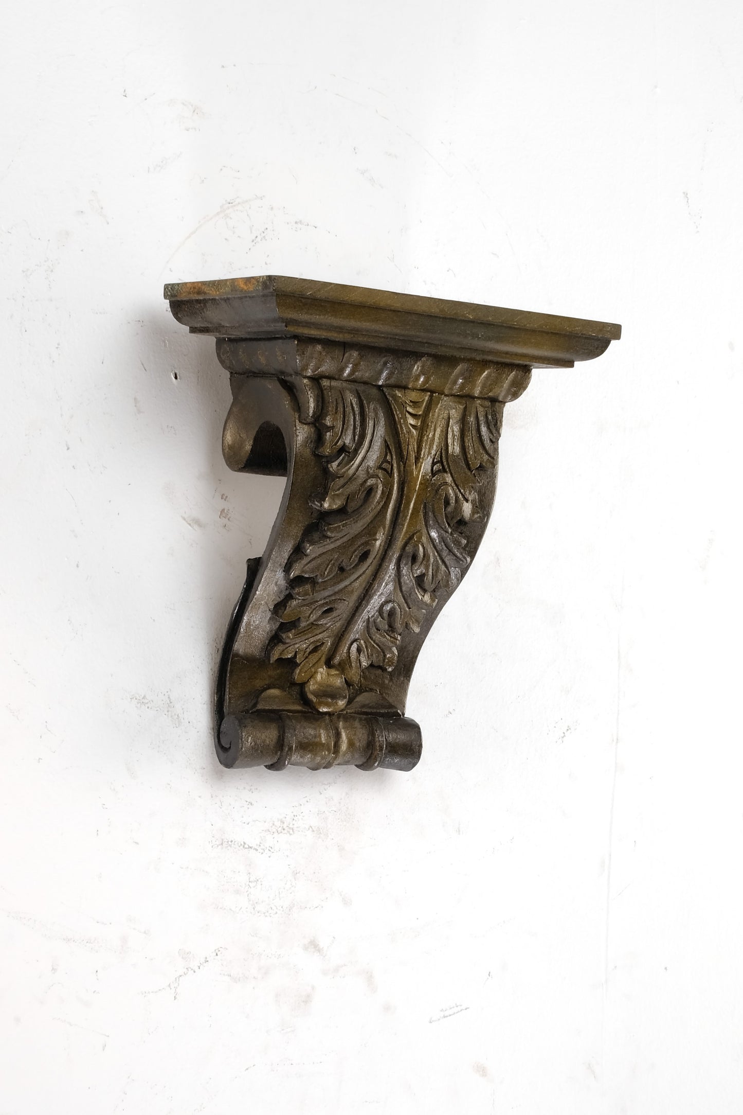 ACANTHUS CORBEL