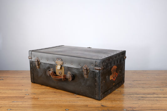 BLACK WOODEN AND FEBRI VINTAGE TRAVEL LUGGAGE