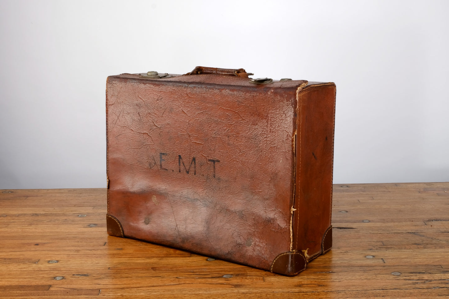 E.M.T LUGGAGE