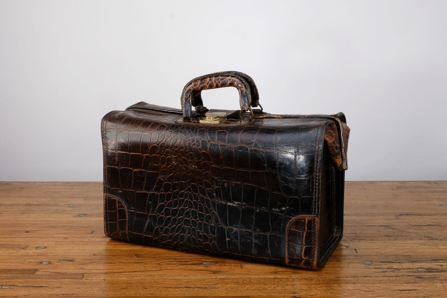 TORTOISE SATCHEL CROCODILE CARRYON BAG LUGGAGE